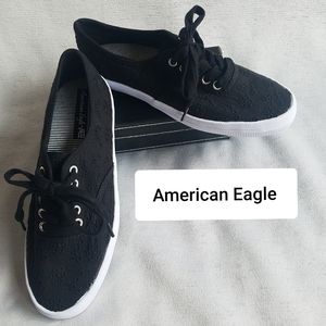 American Eagle black tennis shoe sz women's 5-1/2